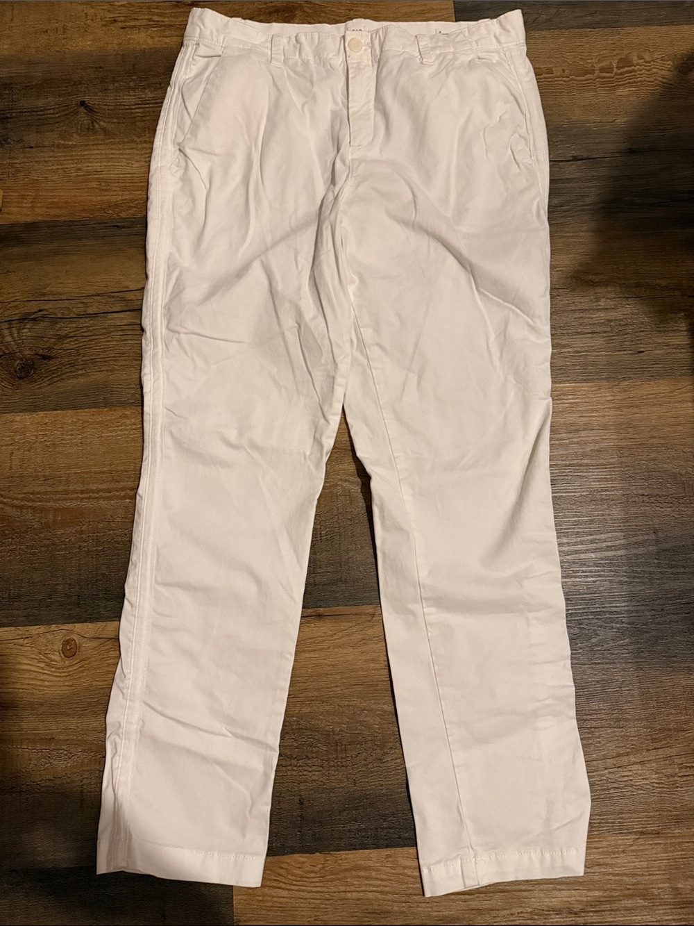 GAP Women’s White Chino Pants